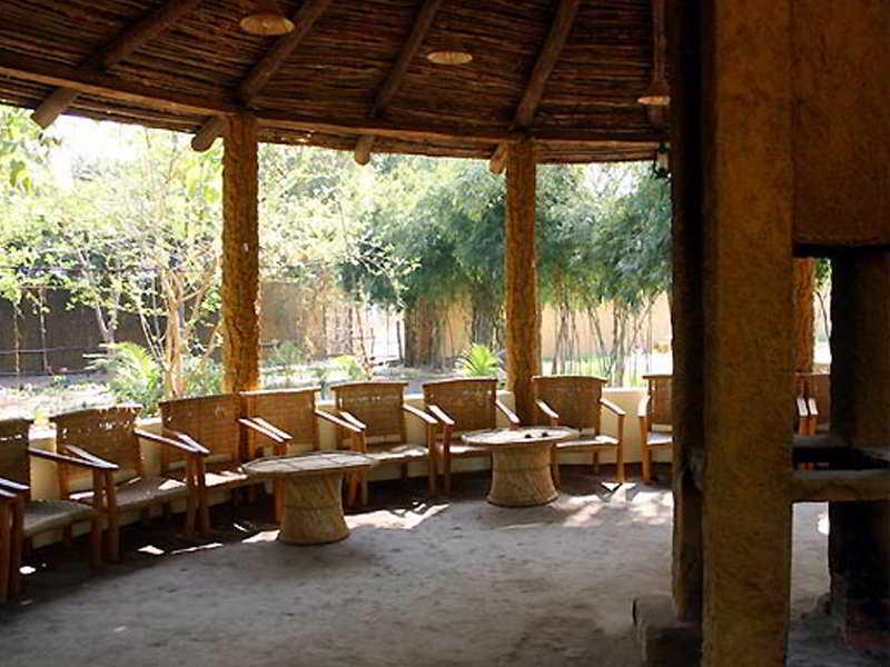 Tiger'S Den Resort Bandhavgarh National Park Exterior photo