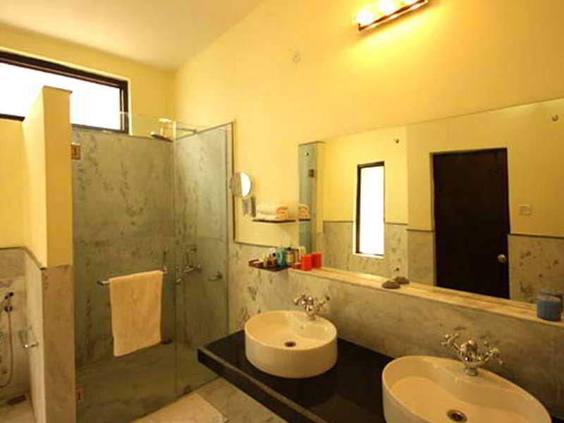 Tiger'S Den Resort Bandhavgarh National Park Exterior photo