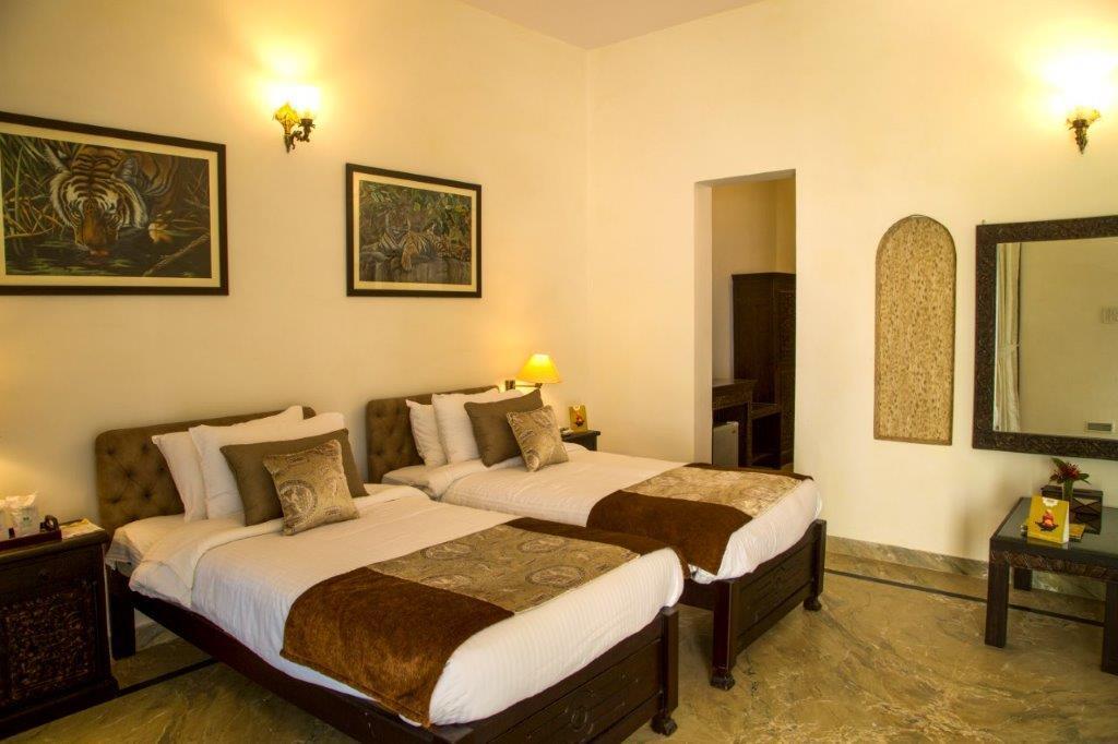 Tiger'S Den Resort Bandhavgarh National Park Exterior photo
