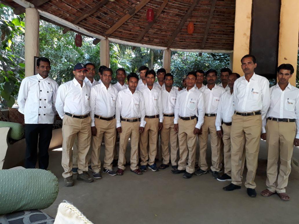 Tiger'S Den Resort Bandhavgarh National Park Exterior photo